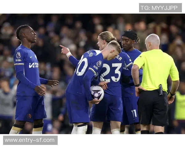 英媒报道维拉切尔西争抢波尔图前锋阿格霍瓦解约金高达1亿欧元